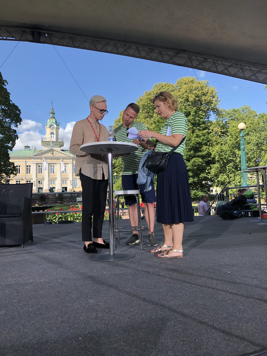 Kohta starttaa! Aletaan olla valmiina, tuu tänne Purje-lavalle! 😊 <a href="/SuomiAreena/">SuomiAreena</a> @pohjoisrantabcw <a href="/KimmoMalin/">Kimmo Malin</a> <a href="/AnnaRanki/">Anna Ranki</a> #media2020