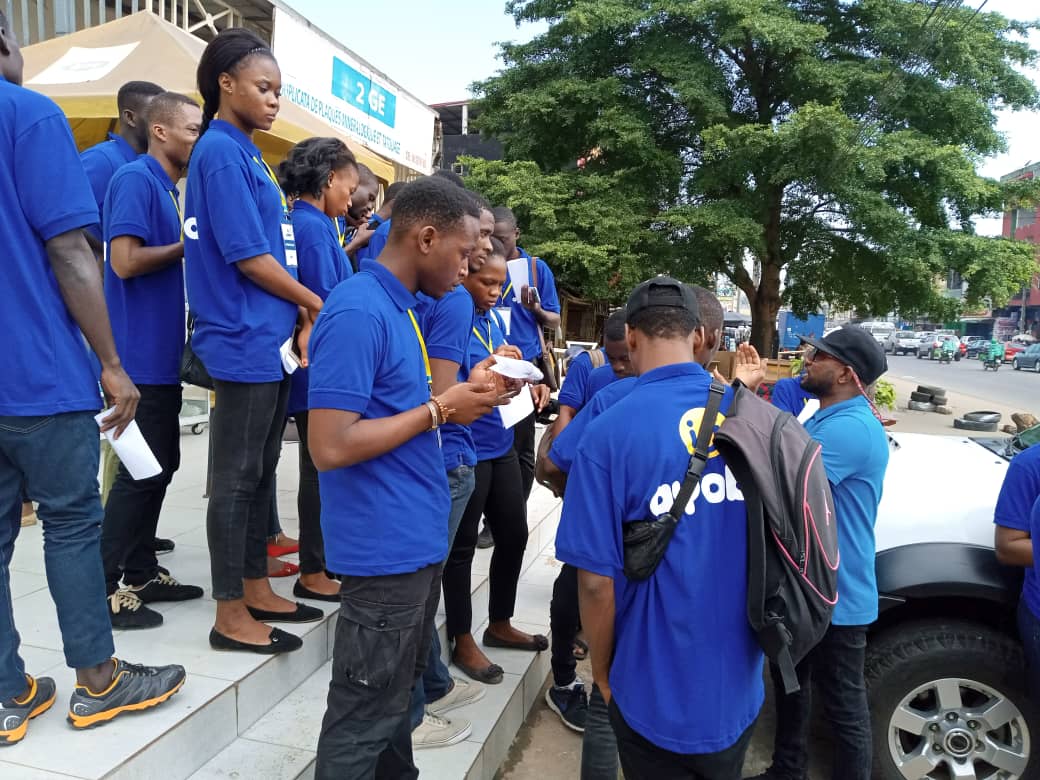 LKA_SERVICES's tweet photo. #ACTU_LKA LKA SERVICES en action depuis ce matin pour le recrutement  d'utilisateurs par ses Brand Ambassador (téléchargement de Ayoba,  création d’un profile, invitation d’un ami sur l’application) #Ayoba #LKAServices #Proche_de_la_cible #marketingOpérationnel #Agence_Conseil https://t.co/Xf3T4muUUi
