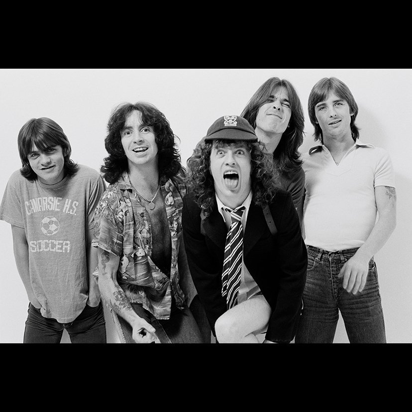 🔥⚡️ #H2H40

Listen now! - LegacyRecordings.lnk.to/acdc-t-isTA