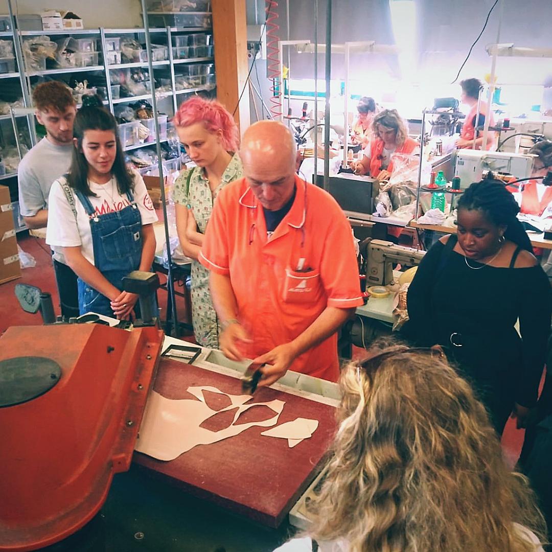 modartech's tweet photo. Amazing experience for our international students visiting the tannery Conceria Anna Rita a must-see opportunity to learn more about the tuscany tradition of made in Italy craftsmanship in the leather processing.
#modartech #summercourse https://t.co/7BZJuX4nmK