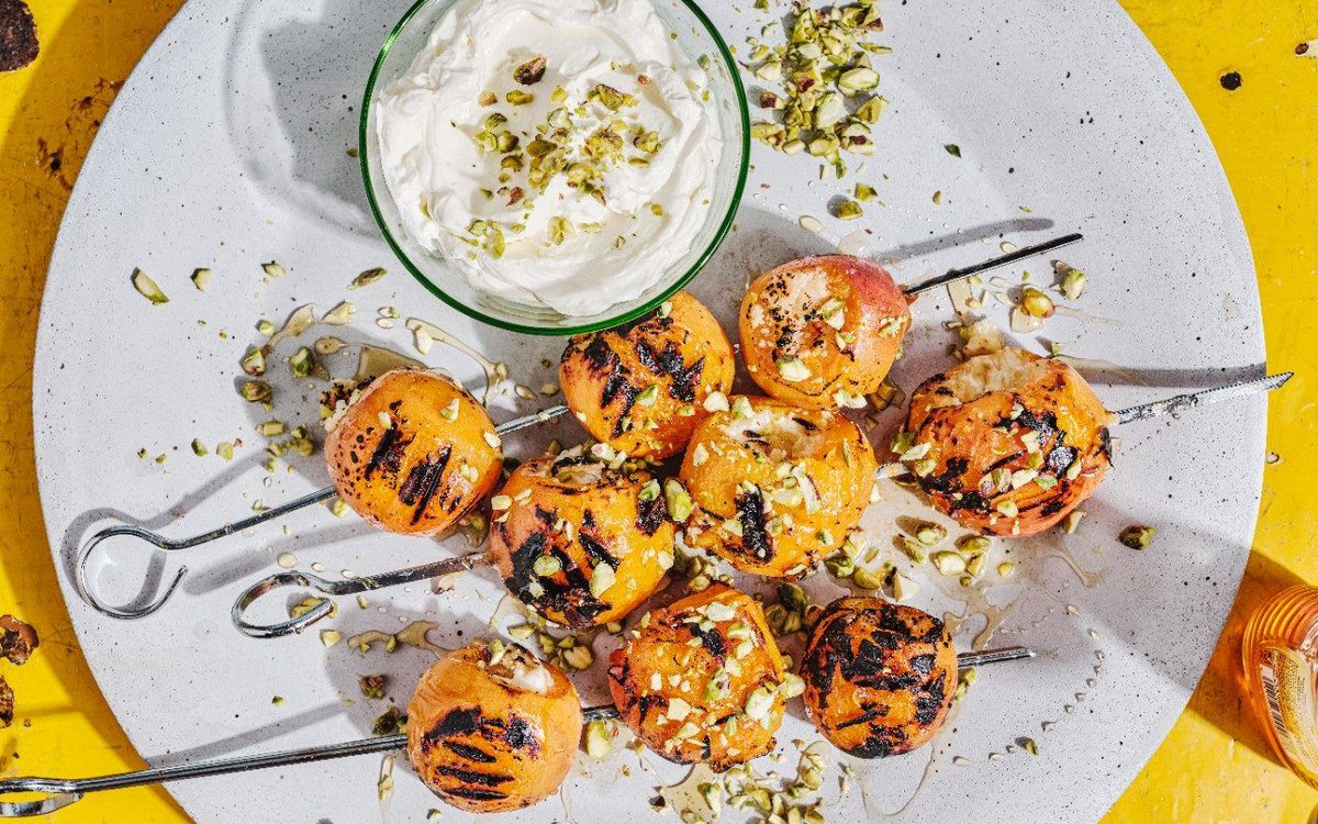 SavistoHome's tweet photo. Brilliant BBQ desserts: from amaretti apricots to flame-baked brownies  https://t.co/cevFjeF5o1 https://t.co/DUf3FBo7CL