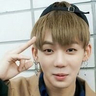 pjihoonies's tweet photo. i’m devastated........ don’t touch me.......... https://t.co/tixs4CPhFi