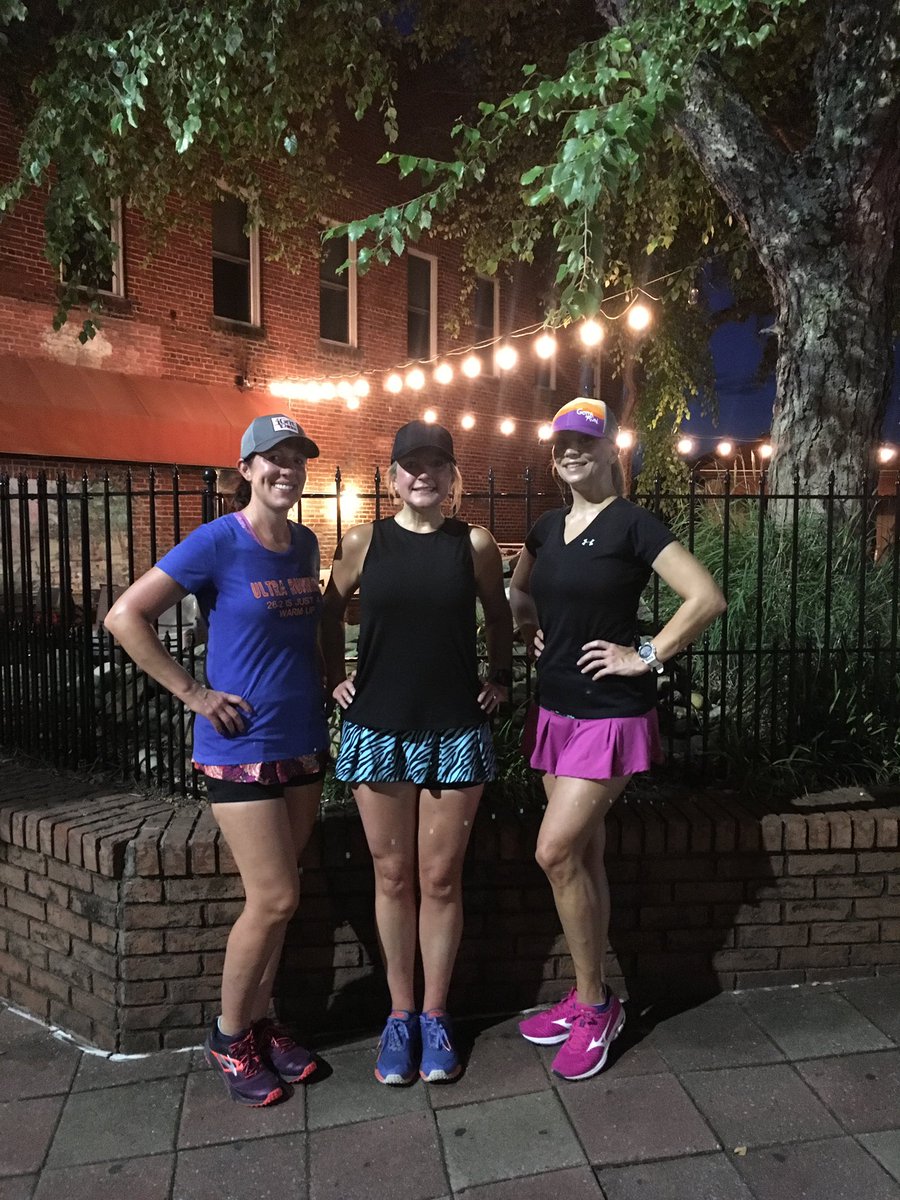 kimpossibleont1's tweet photo. Run Streak Day 199! π₯
#runstreak #runoutsideeveryday #skirtsports #crazycompression https://t.co/cBhEORond1