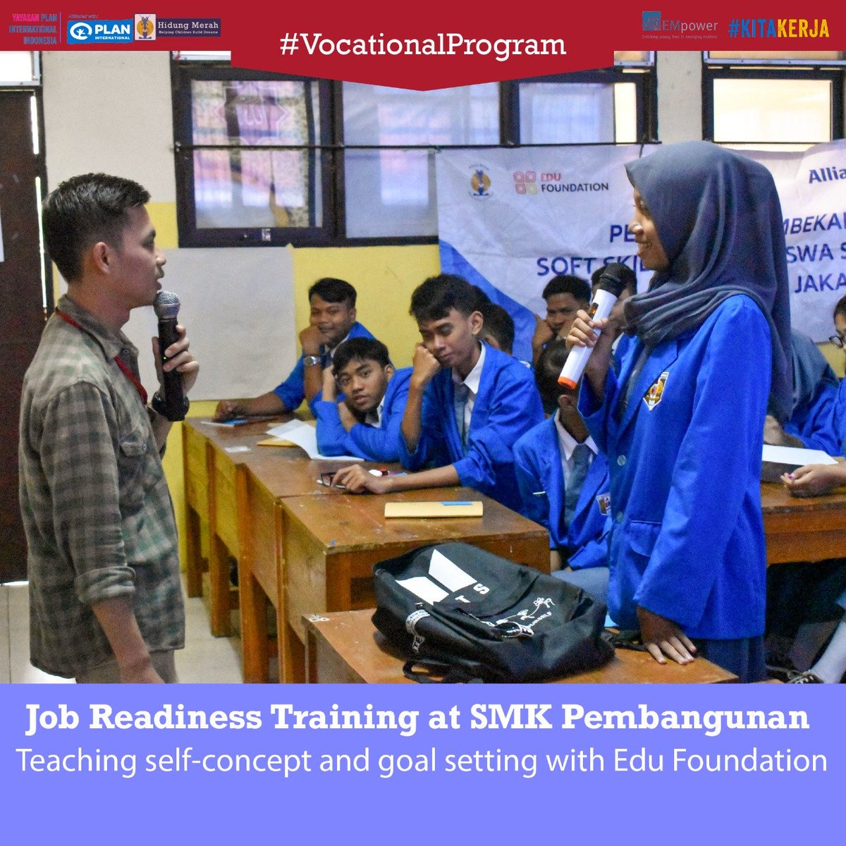 RNFRedNose's tweet photo. Tim Vokasional Yayasan Hidung Merah dan Edu Foundation minggu ini mengadakan lokakarya kesiapan kerja di SMK Pembangunan #vocationalprogram #programvokasi #jobreadiness #siapkerja #rednosefoundation #yayasanhidungmerah #edufoundation #softskills #selfconcept #konsepdiri https://t.co/VKDyG7hFIy
