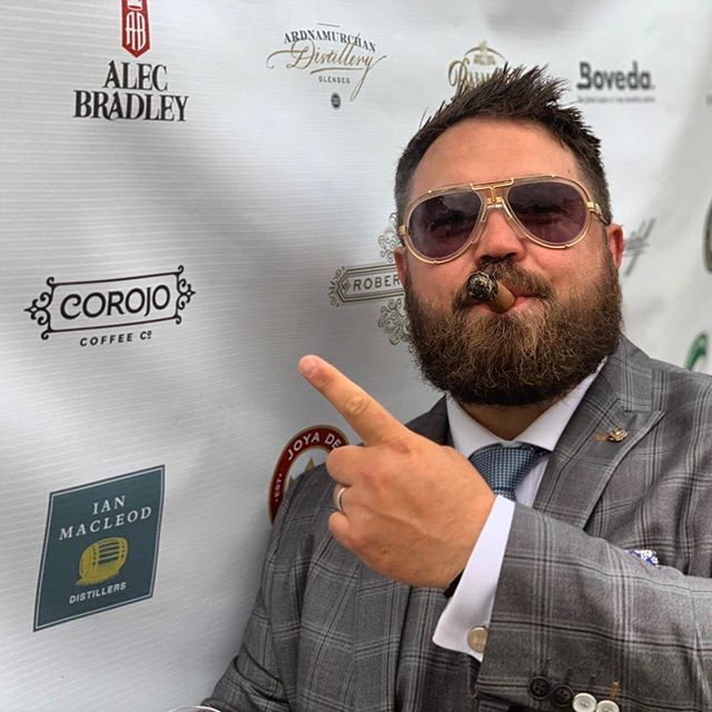 WhiskyWingman's tweet photo. @corojocoffee 
Rollin with the big dawgs 😎🤘🏼
#RG145 @robertgraham.1874 https://t.co/Do4mCL7nVv https://t.co/nF2CkRUOO6