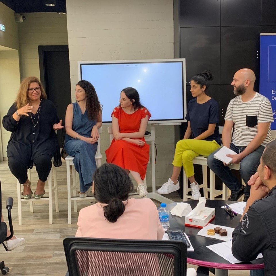 JadeProjectjo's tweet photo. Yesterday, @Dezainjo boot-camp kicked off, 30 Fashion & product designers will have sessions to develop their business skills.
This boot-camp is supported by @EUinJordan by @JadeProjectjo
#EUinJordan #JADEProjectJO #Dezain
#Design #Fashion #Bootcamp https://t.co/Cbq9uOEC6s