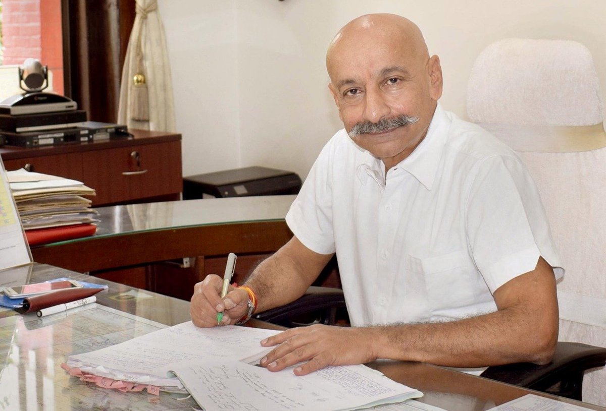 Sambad_English's tweet photo. #Odisha-born #IRTS officer appointed #MemberTraffic of #RailwayBoard. Read: https://t.co/WvigbGfxfp https://t.co/u8jxhe9bpq
