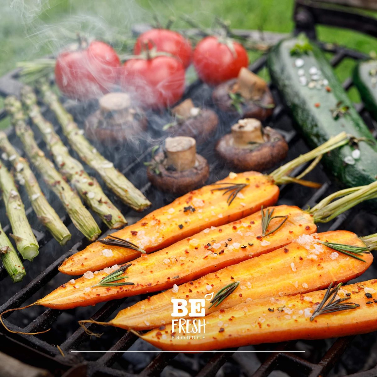 Try vegetables on the bbq! With the right herbs and spices, grilled vegetables are a delicious and healthy meal for summer evenings.

#grillingvegetables #spices #herbs #grillplate #healthyfood #carrot #asparagus #tomatoes #mushrooms #zucchini