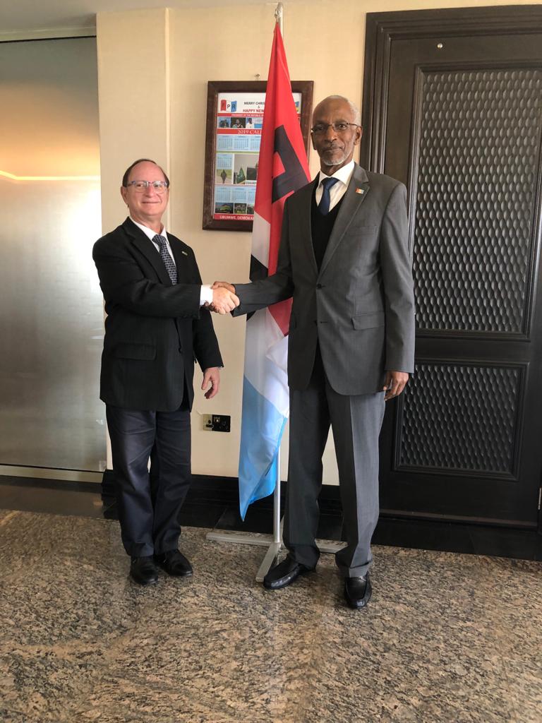 rpfinkotanyi's tweet photo. The Israeli ambassador to #Rwanda @AmbRonAdam on Thursday paid a courtesy call on the @rpfinkotanyi Secretary-General Francois Ngarambe at the secretariat in Rusororo. The two discussed bilateral ties btn Rwanda &amp; Israel which they appreciated have grown and in different sectors. https://t.co/ZzFTlCiAXF
