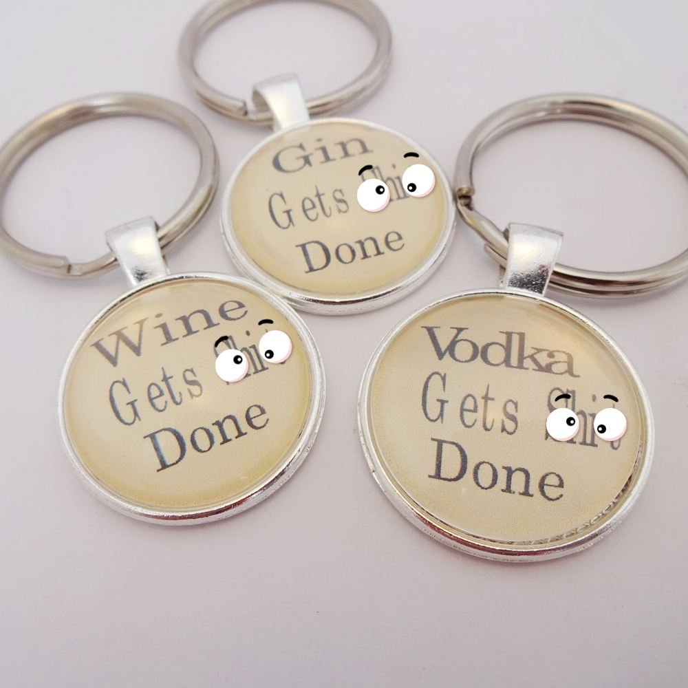martisanne's tweet photo. Funny keyring, Joke keychain, gin lover gift, wine lover gift, vodka lover gift, coworker gift, alcohol gift, funny present, key fob https://t.co/68qYVSwU2t #EtsyTeamUnity #TMTinsta #FunnyPresent https://t.co/8Cy8xWqmMe