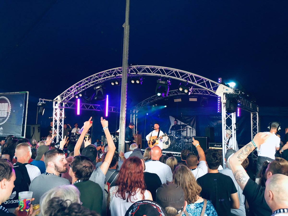 Seeing <a href="/jimlockeymusic/">Jim Lockey</a> and <a href="/SOLEMNSUN/">sierra</a> at <a href="/2000trees/">2000trees Festival</a> was so special. Definitely keeping my eyes peeled for any tour dates 👀