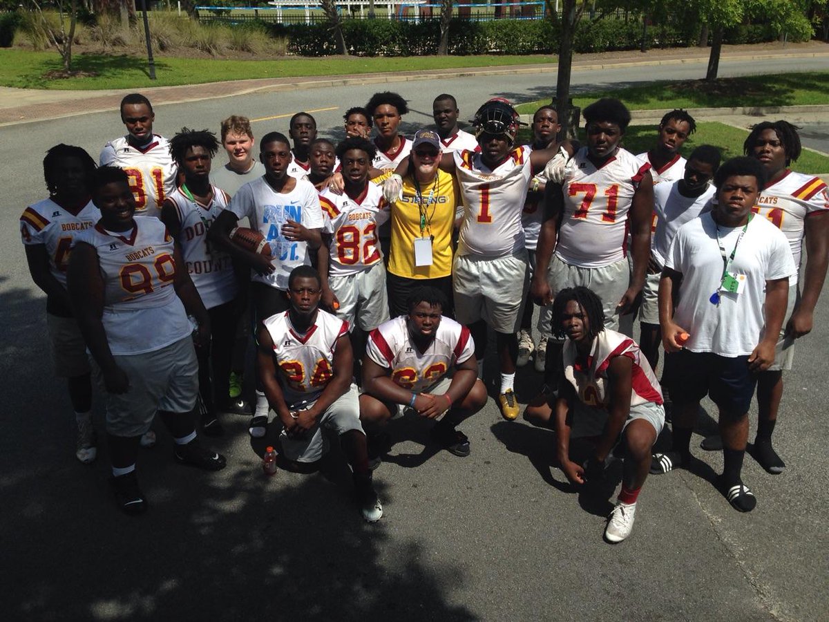 Coach_Harden478's tweet image. We attended FCA Camp for first time in school history and 17 out of the 22 players we brought accepted Christ as their Lord and Savior!!!!!!
#makingbettermen
#LETSGO!!!!!!!!
#DOOOOOOOLY