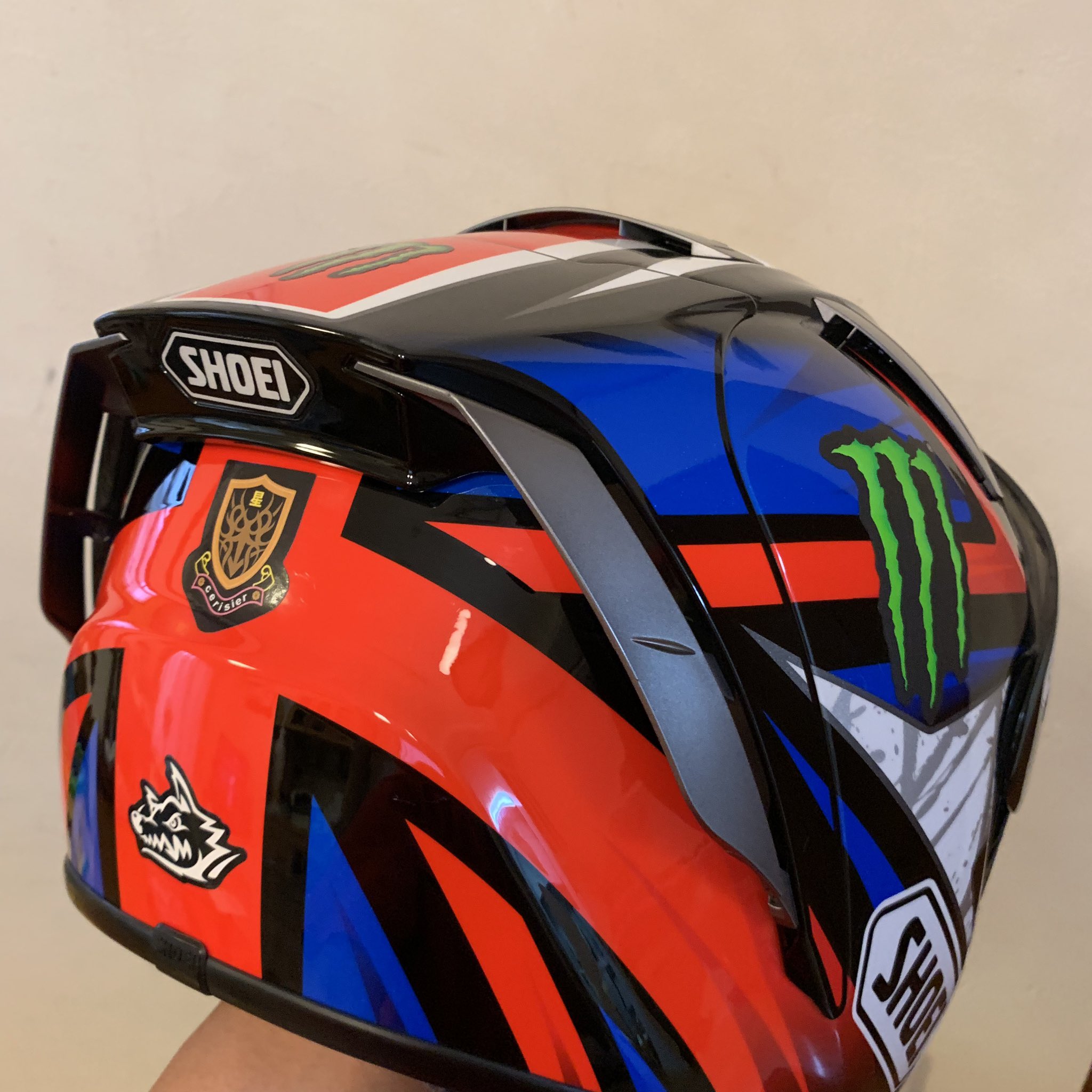 17 ヘルメットにスリジエステッカー貼りました スピードの向こう側 の世界に魅せられてしまった自分 お願い守って星組さん Www スリジエ星組 疾風伝説 T Co 0uam1b8qlr Twitter