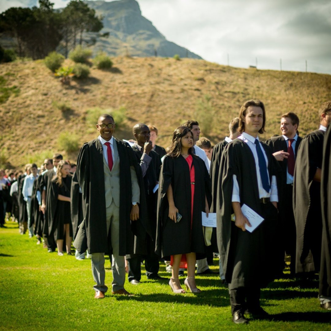 SU_Alumni's tweet photo. Don’t have time? 

Then we challenge you to take 67 seconds to make a donation. We believe that our students &amp; research have the potential to change the world. 

Help us to continue carrying Madiba’s legacy. Donate here: https://t.co/Oemfl8MZAA

#MandelaDay2019 https://t.co/bNmMz4QomV