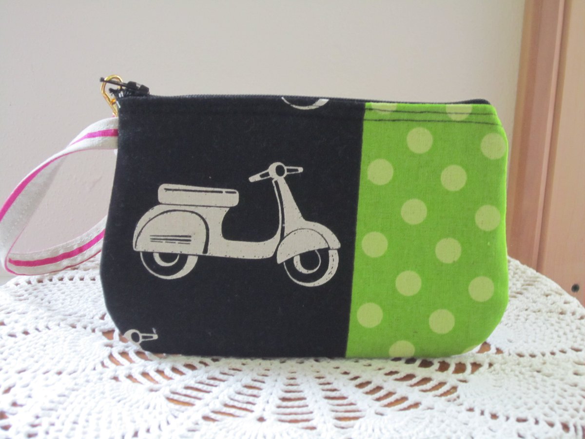 Antiquebasket's tweet photo. Let's take this one for a spin....just added to my Etsy shop
Stop in today and take advantage of my Christmas In July sale...free shipping and take an additional 10% off
https://t.co/wUrcNqGZv8
#etsyshop #etsysale #EtsyIsNotAmazon #freeshipping #handmade #antiquebasketlady https://t.co/K910Z2AD2h