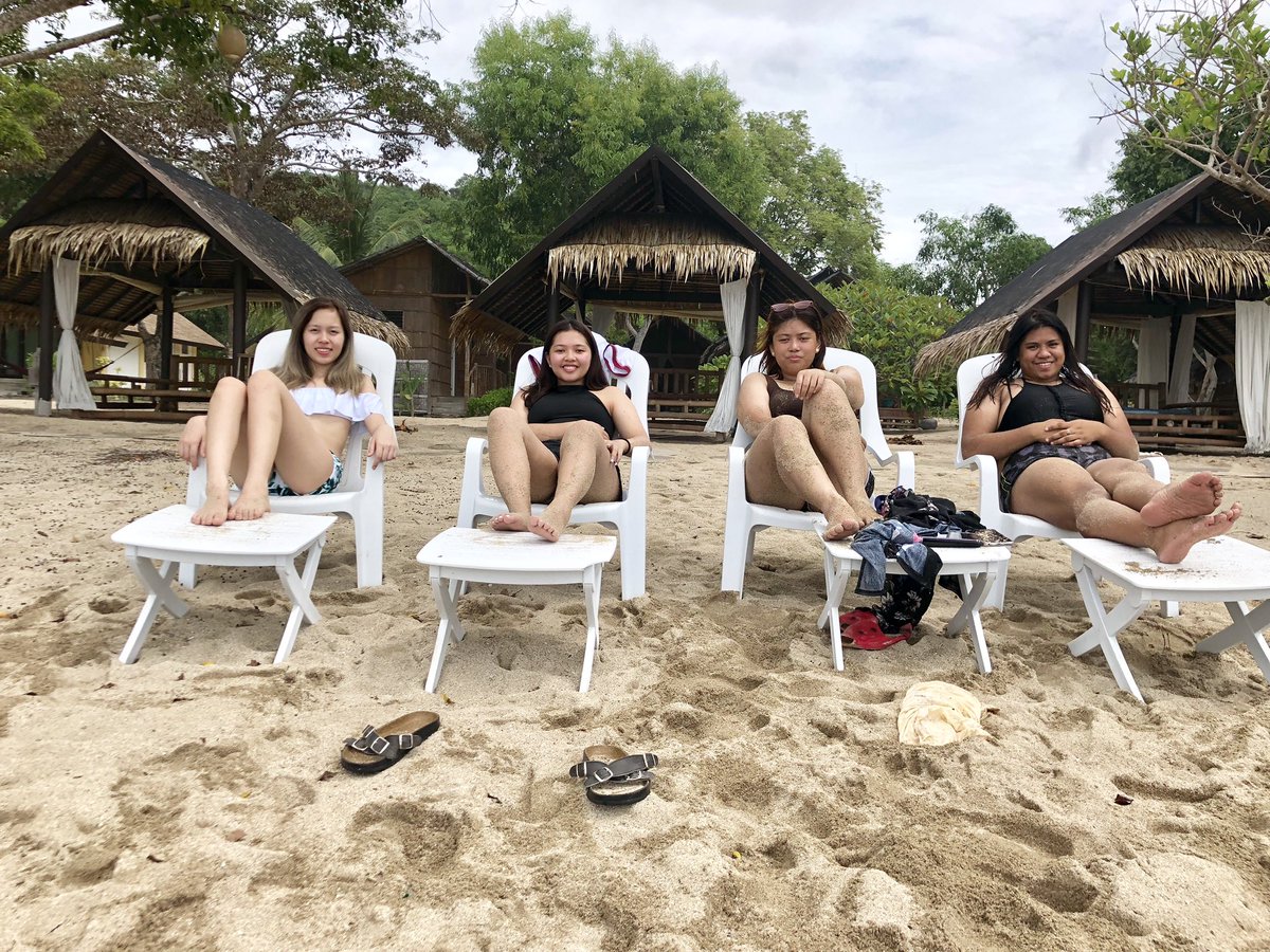 gisellexann's tweet photo. We Bare Bears ft. Pink Panther 😹 https://t.co/yyQtgrw3KF