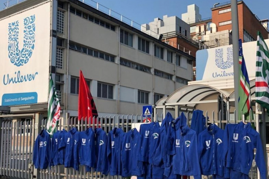 FondazioneErgo's tweet photo. "Delocalizzare non piace più. La #fabbrica del futuro ha bisogno di qualità"
Nel 12o #BellaFactory Focus, @RacheleSessa e @stefspaziani riportano le analisi innovative di Richard Baldwin, in merito a #globalizzazione e #delocalizzazione, su dati @istat_it https://t.co/j1Bkw9Saew https://t.co/hmXff7oL0X