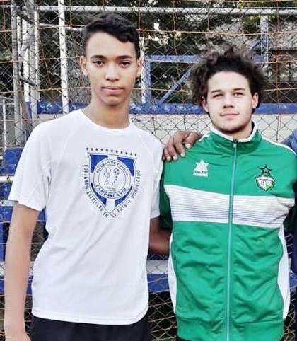 Campascasio's tweet photo. OTRA  HISTORIA TUCAMPA: SE INVIRTIERON LOS TAMAÑOS

Rudolf y  Levin hace unos años atrás en Campafutbol de verano.....y Levin y Rudolf hace poco en Tucampa y nada más.

Entre los dos un común denominador: Sangre de familia , cariño,  fútbol y la amistad con la Campa-Escuela. https://t.co/uuKgvKCkmW