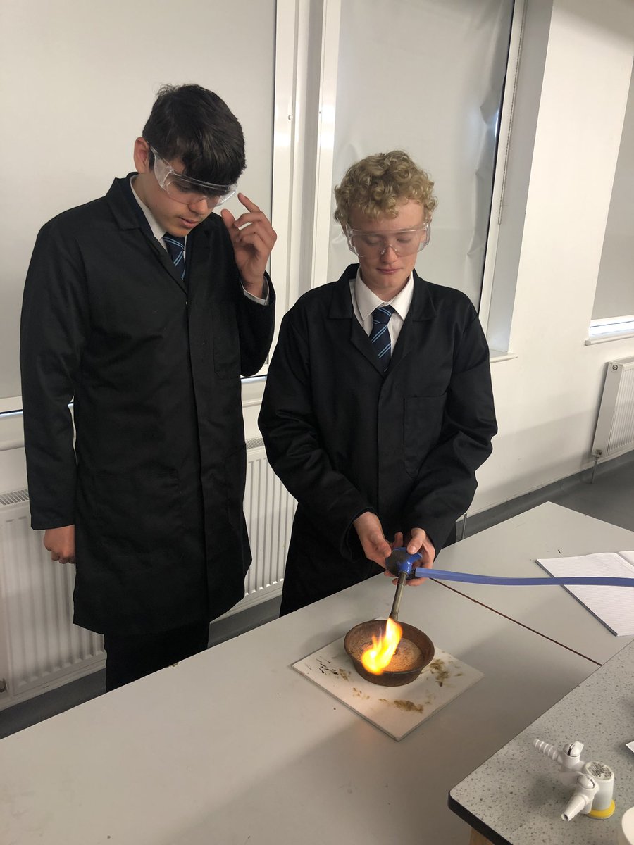 Kane and Oakley have been experimenting with the death worm, they can explain the science behind it beautifully ✨ <a href="/CastleviewUl/">CastleviewUL</a> #EducationWithCharacter