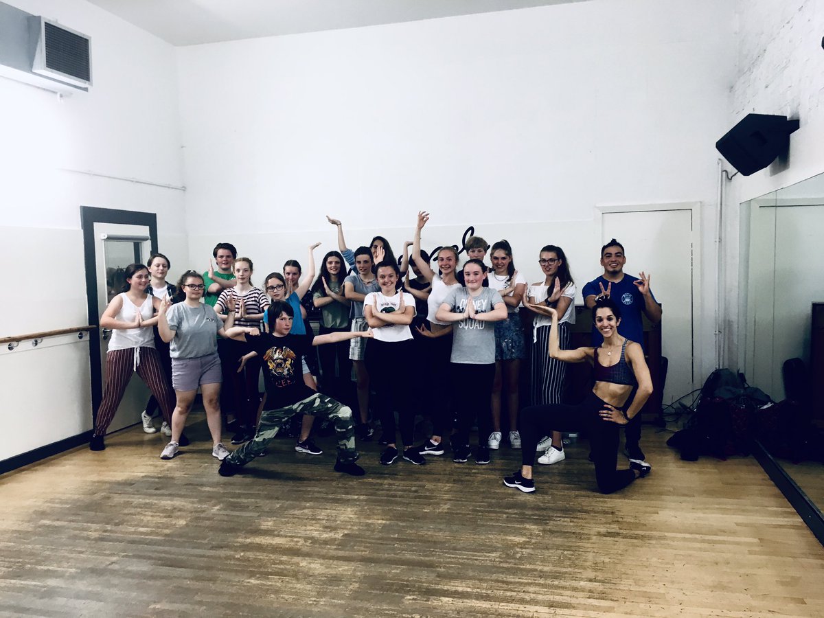 WYSEMusicDept's tweet photo. @wyvernstedmunds and the fun keeps going at Pineapple Studios! #pineapplestudios https://t.co/TLhCFqtvF6