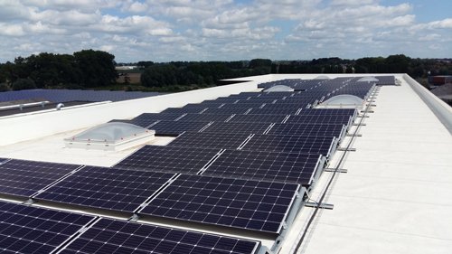 Haelvoet's tweet photo. Haelvoet goes solar! ☀️☀️☀️
740 solar panels provide the Haelvoet headquarters in Ingelmunster with energy. Read here how we convert this energy into healthcare furniture: https://t.co/4zbseratvo
#haelvoet #carefurniture #letthesunshine https://t.co/kJmnbEyArR