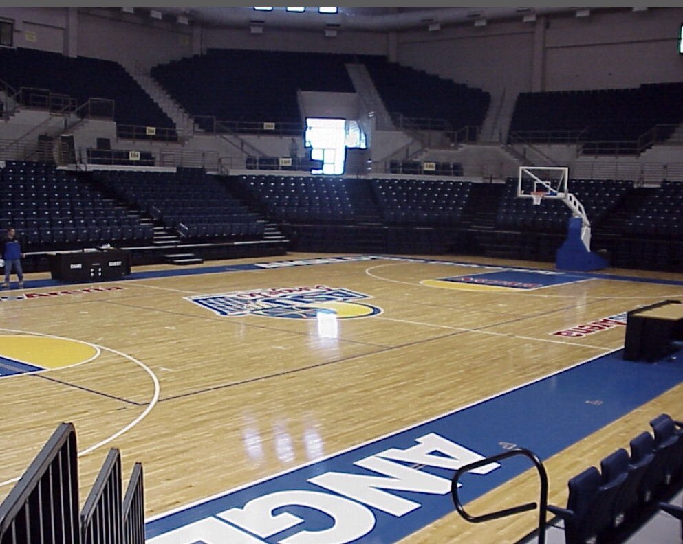 We head down to San Angelo TX for the next stop on our D2 Facility Spotlight. Angelo State University has a top notch facility. Many D1’s are envious of this arena and the fan support they show both men’s and women’s teams. @CincoBoone @Belle_Hoops