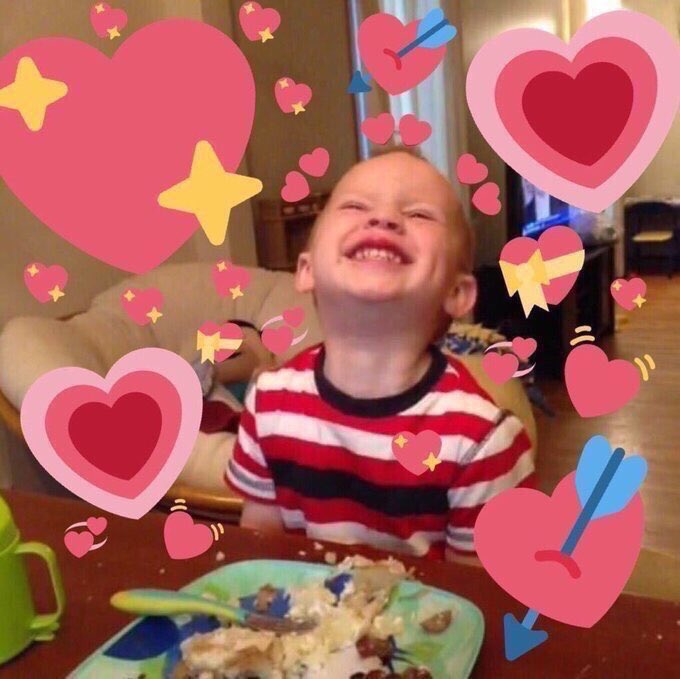 Pero dhshsh Gracias a ti, todas las otps que llevamos son geniales y!!!