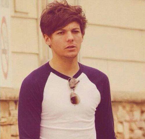 jbowerlarry's tweet photo. @louistbr É mal humor que chama? https://t.co/1HEAtw9t43