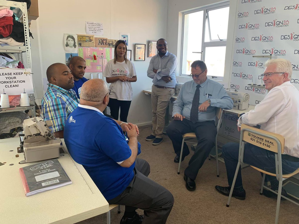 ricardomackenzi's tweet photo. Today Suraya Williams owner of #Design26 from Mitchellsplain attended @alanwinde #WCSOPA2019 as his guest.
She started this incredible business many years ago making matric ball dresses & now making dresses for all occasions.
She also gives free sewing classes to the community. https://t.co/e1NDXvQa6F
