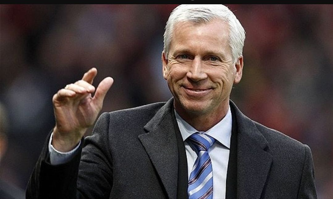Happy Birthday Alan Pardew. 58 today.    