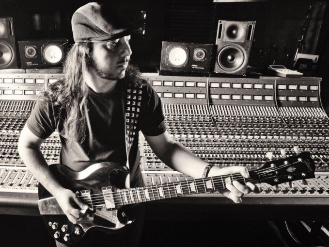 Felicidades Daron Malakian! Happy Birthday Daron Malakian!   