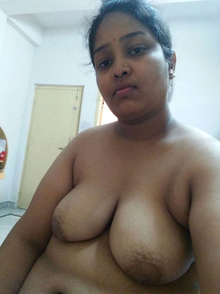 jamuna68473771's tweet photo. ��னதுக்கு பிடித்த ஆண்மகனால்
முலை  தொங்குனாலும் தவறில்லை என்று ஆண்ட்டி  நினைப்பதும் ஒரு பாசம் தான். https://t.co/ip05tnRPoo