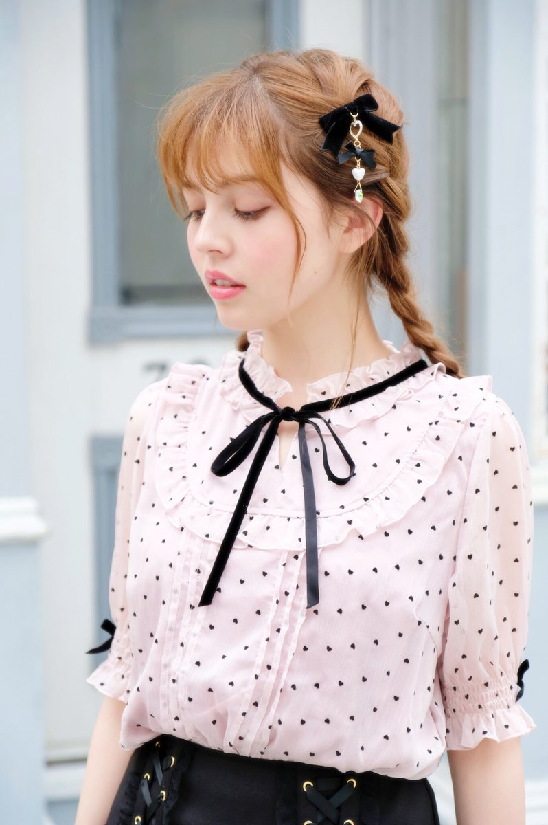 LIZLISA ハートフロッキーブラウス LIZLISA リズリサ ハートフロッキーブラウス ピンク - メルカリ