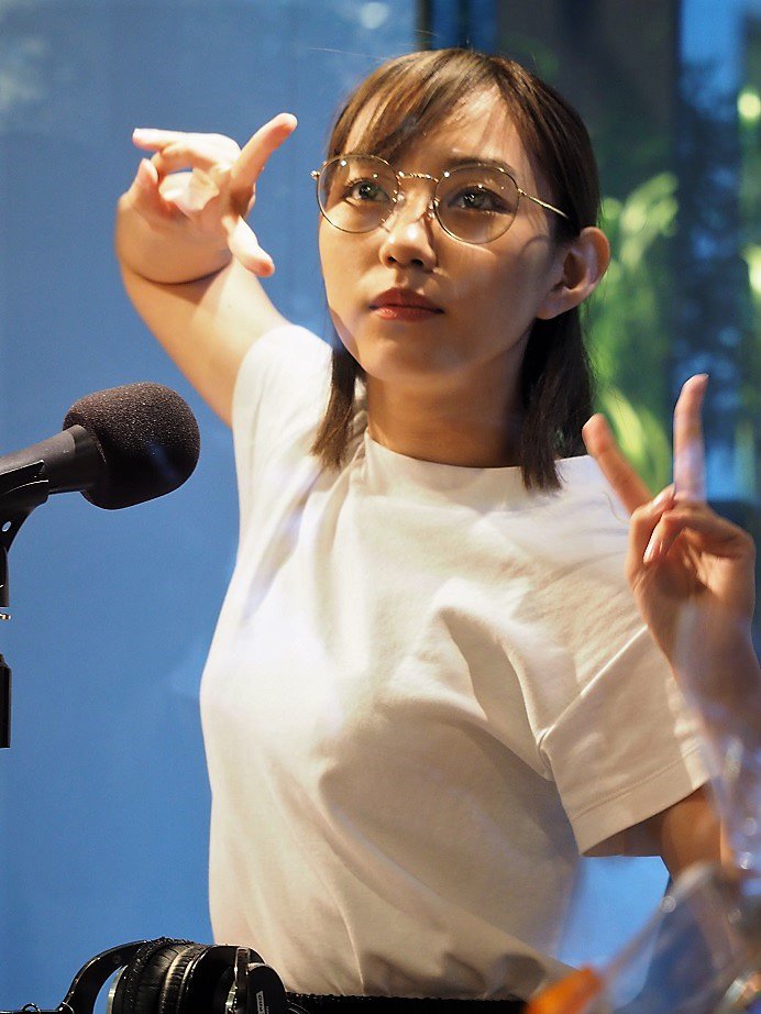 hiro_1218_201's tweet photo. 2019/7/18
kolme (@callme_official )
富永美杜さん
GIRLS A GOGO@原宿 BackStage Café Studio
#kolme #BSCラジオ #ガルゴー #富永美杜 #MIMORI #kolme_photo #hellokolme https://t.co/qRq4F0WQMb