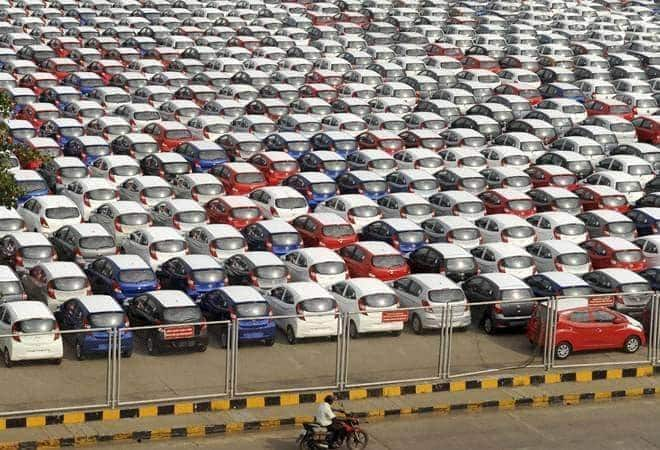 OfficialSCCI's tweet photo. Passenger vehicles retail sales fall 4.6% in June over liquidity issues, delayed monsoon
https://t.co/embWcplQMf
@BT_India @PTI_News https://t.co/UEZ6zRgiri