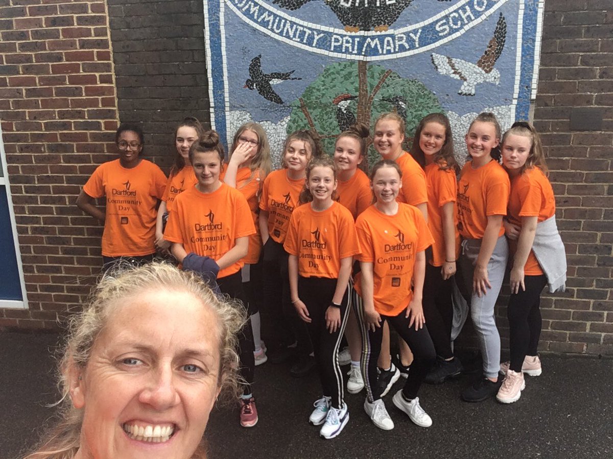 DSTC_PE's tweet photo. Lunchtime with the primary pupils included ‘being put in the oven’ when caught, sticker swap and climbing. After lunch the girls helped with reading time. Enjoyable day at Gateway Academy Primary School. #communityday #DSTC @DSTCNews https://t.co/PXWsgIB843