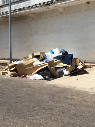 Supertramp83's tweet photo. Después hablamos del plástico en los mares. Si es que no tenemos solución. Menuda sociedad hipócrita y falsa en la que nos hemos convertido. 

Si no actuamos en lo más fácil como vamos a crear grandes cambios. 😒 https://t.co/iDXbCGQ1Uw