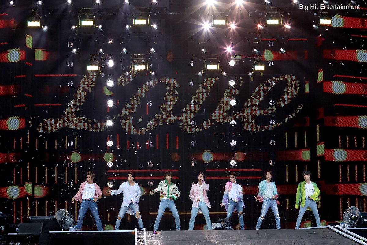 jk_x_x_na's tweet image. 1RT=1票

army一緒に頑張りましょう!!

バンタンに最高のプレゼント
を送るために👯‍♀️💗💗💗

#MGMAVOTE #BTS
@BTS_twt #MGMAVOTEBTS