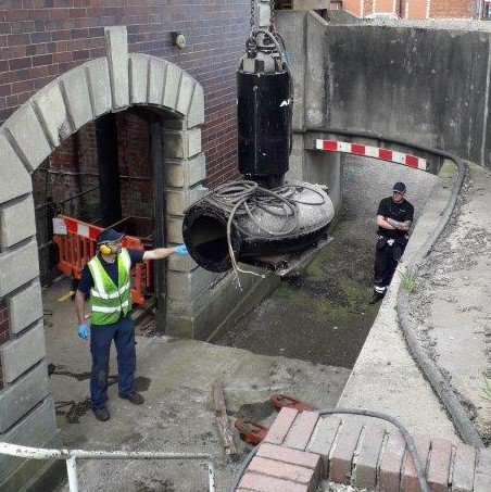 GoCentralGroup's tweet photo. Removal, Overhaul, Refurbishment and Installation, we've got you covered when it comes to Submersible Pumps, Motors, Generators, Gearboxes and Alternators. Check out our website for more details of our capabilities. #sewagepump #abspump https://t.co/DN86zie4zL