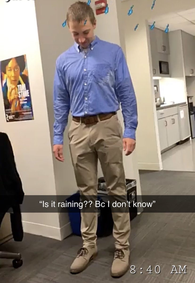 CamWing8's tweet photo. Don’t forget your umbrella at the office 😅 https://t.co/bbiGtkRjaR