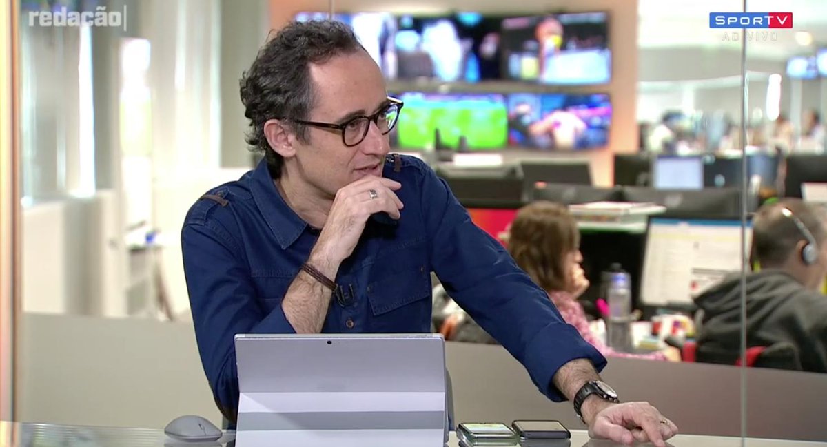Marcelo Barreto: "O Flamengo nos últimos anos só está disputando (o Brasileirão), né? Nos últimos 6 anos o campeonato brasileiro só teve 3 campeões!"

#RedacaoSporTV
