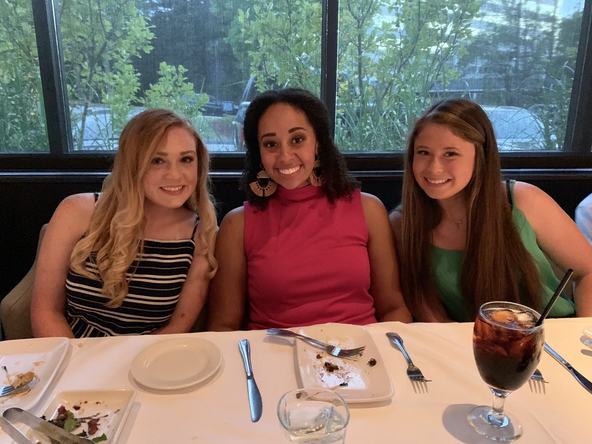 OnRiverTime's tweet photo. Celebrating these recent high school graduates and presenting them with scholarship checks! @bigoakranch #samford #JSU #jeffstate https://t.co/OmoxcHNhkO