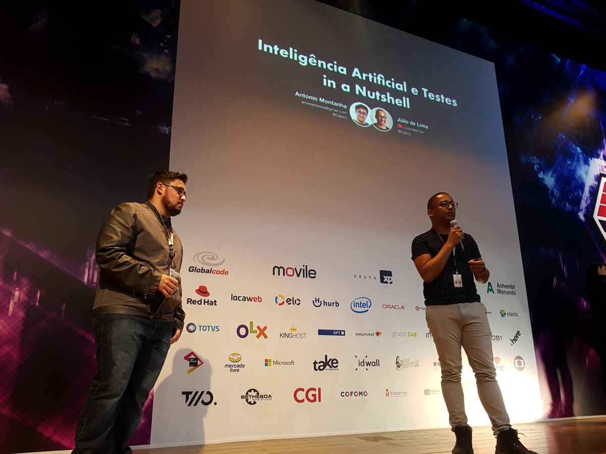 arianizac's tweet image. Começamos já na stadium galera! Julio e Antônio com &quot;inteligência Artificial in a Nutshell&quot; 😍👏 #thedevconf #thedevelopersconference