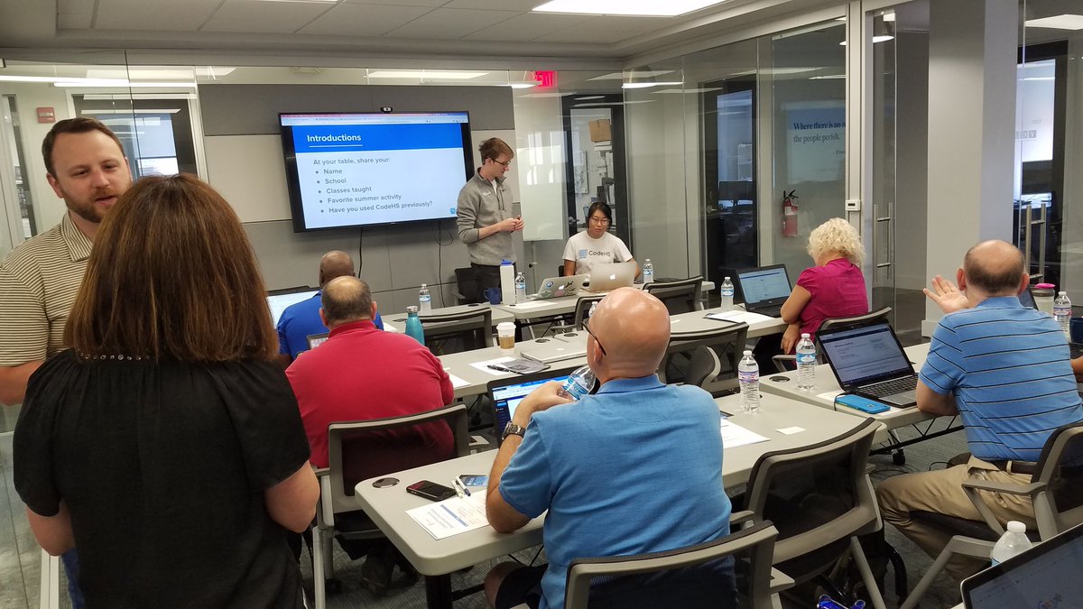 jpudaloff's tweet photo. Ready to go @CodeHS workshop @SpaceLabDetroit. Thanks for bringing this to Detroit! #CSforAll #CSforMI #MICSTA #OneTroyPL https://t.co/PLALQ278Td