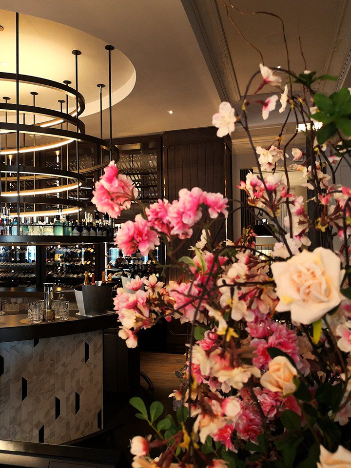 Un cóctel para refrescar las noches de verano.
---
🇬🇧 A cocktail to refresh the summer nights.

<a href="/LeadingHotels/">Leading Hotels</a>