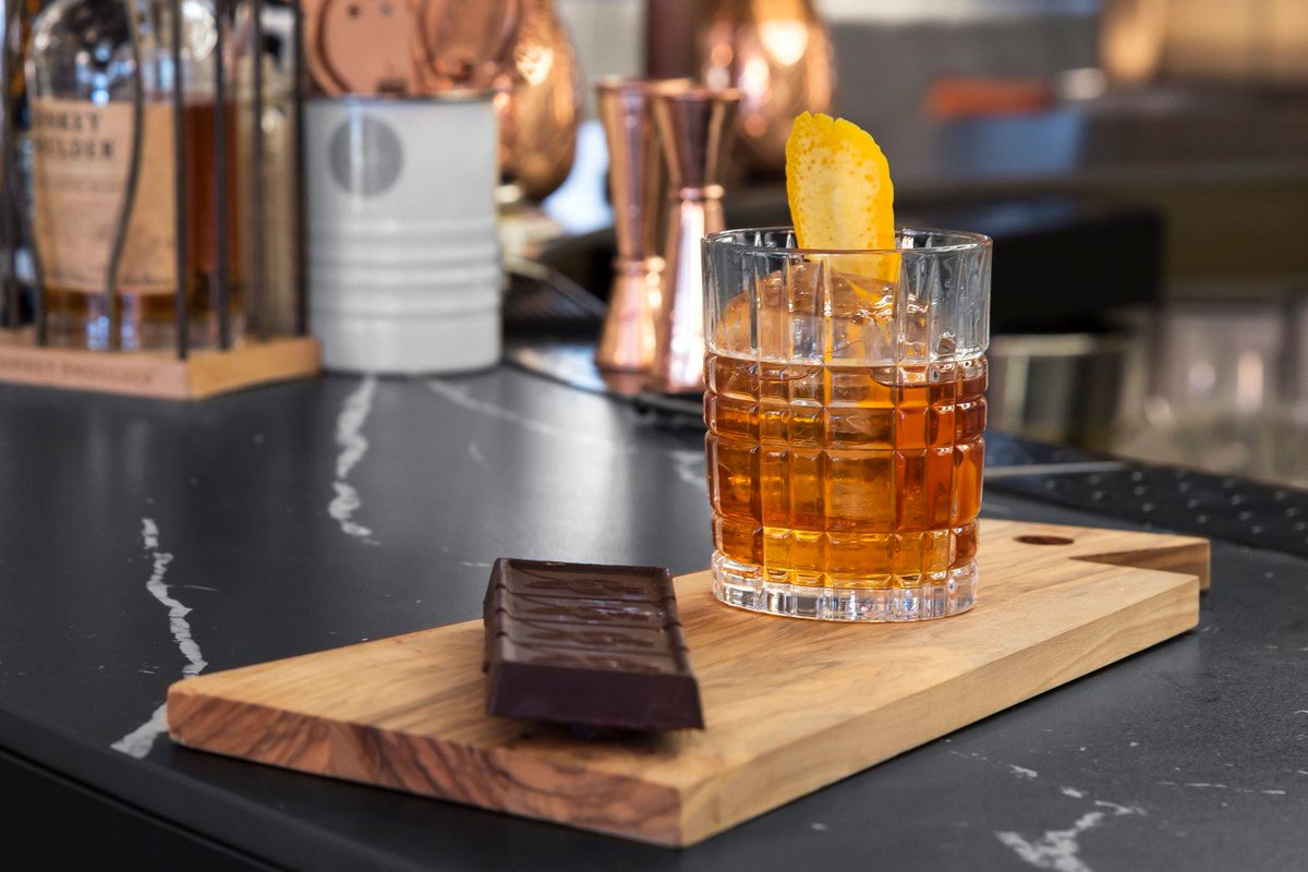 LobByto es más que un simple lobby de hotel.
---
🇬🇧 Lobbyto is more than just a simple hotel lobby.

📸 <a href="/Plateselector/">PlateSelector</a>

<a href="/LeadingHotels/">Leading Hotels</a> | #LHWTraveller