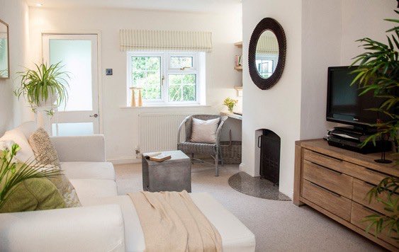 catrionaarcher's tweet photo. #throwbackthursday to this delightful project in Wiltshire! Still remains one of my favorites 🌿 
#catrionaarcher #interiorsinbath #interiorsinbristol #interiorsinwilts #bathstyling #styling #interiorstylist #interiordesigner #interiorinspo #guesthouse #airbnb #holidaylet https://t.co/q6jUrMVV4P