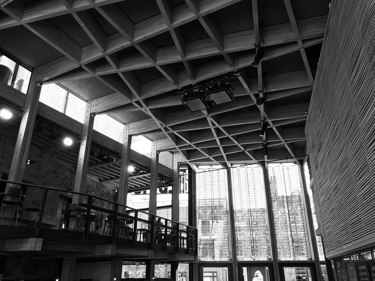 jocelynsmith90's tweet photo. What a great place to spend an afternoon celebrating my Mom’s 65th. Lunch @1766barkitchen followed by the matinee of @AmelieMusicalUK @BristolOldVic what an amazing space the new extension is! #BuiltEnvironment #AlwaysanEngineer https://t.co/93jBiztdgE