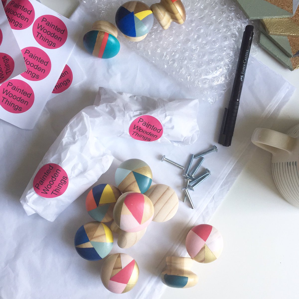 painted_wooden's tweet image. Packing orders today... new pink labels! So pleased these happy colourful knobs will be winging their way to you soon. #etsyshopowner #woodenknobs #woodpainted #paintedwooddecor #interiordesign #doorknobsofinstagram #doorhandle #doorhandledesign #nurserydecor #kitchendecor