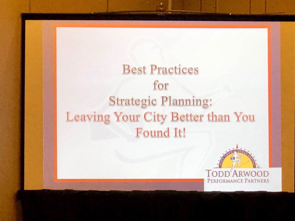 CharlieB_SC's tweet image. Todd Arwood kicks off pre-conference session Best Practices 4 Strategic Planning! @MuniAssnSC @Greenville_SC #strongSCcities #mascam19